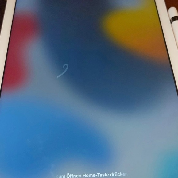 Generation 6 iPad - Picture 7 of 7